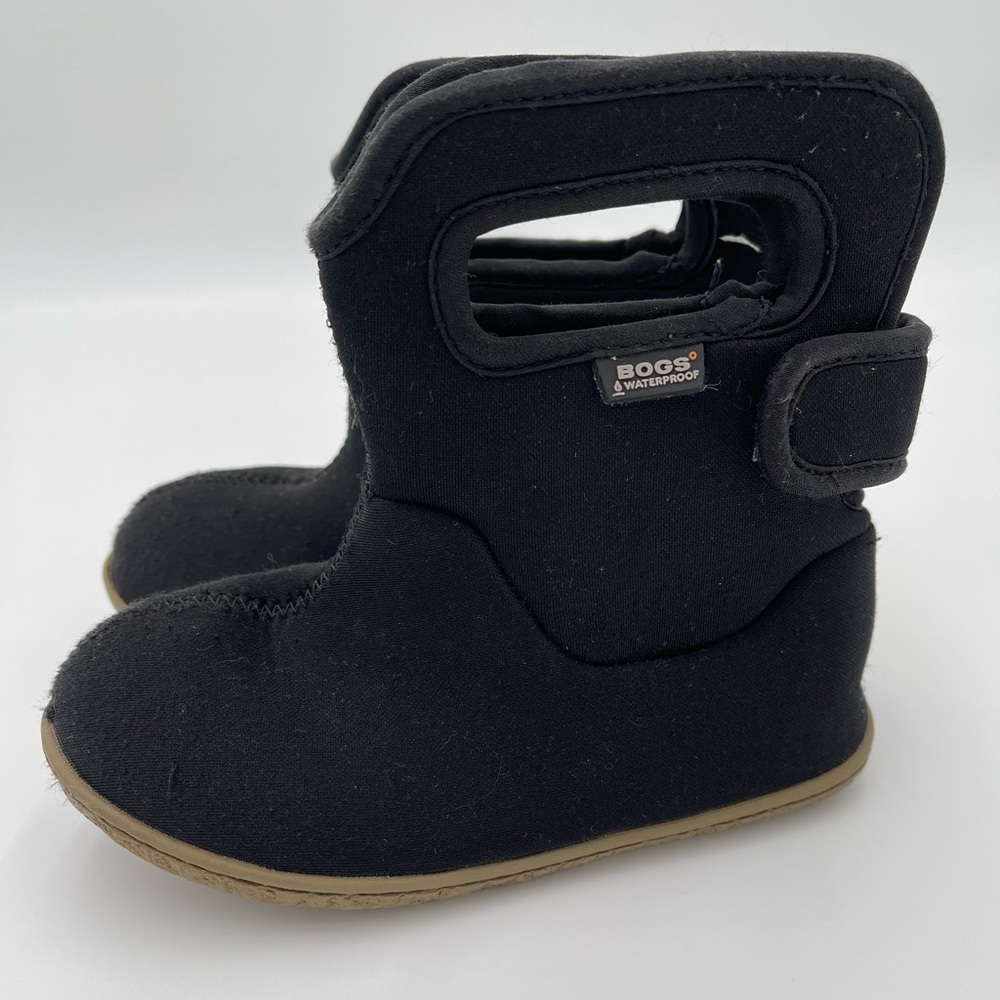 Bogs baby shoes black size infants 10